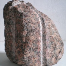 "OBIEKTON GRANICZNY"-granit/ H- 25 cm